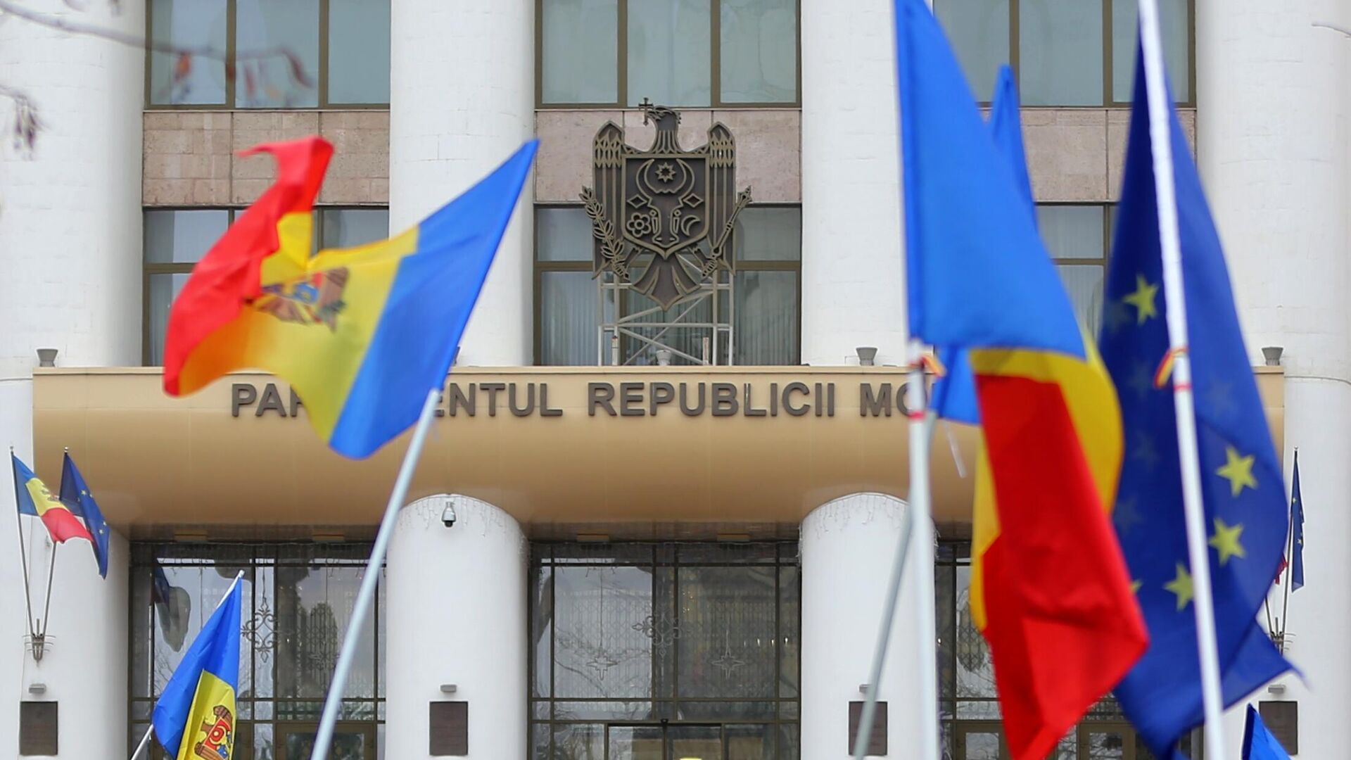 Оппозиция Молдавии назвала КС карманным инструментом правящей партии